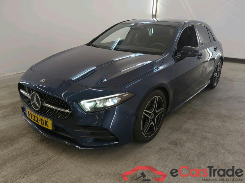Mercedes-Benz A-Klasse A 180 7G-DCT Business Solution AMG 5d + Pano #1