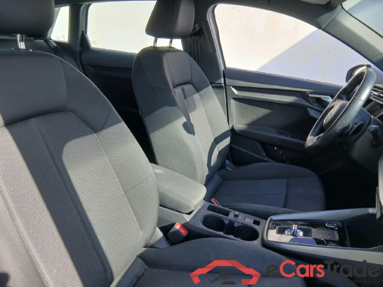 AUDI A3 / 2020 / 5P / berlina con portón Sportback 30 TDI 85kW (116CV) S tronic #6