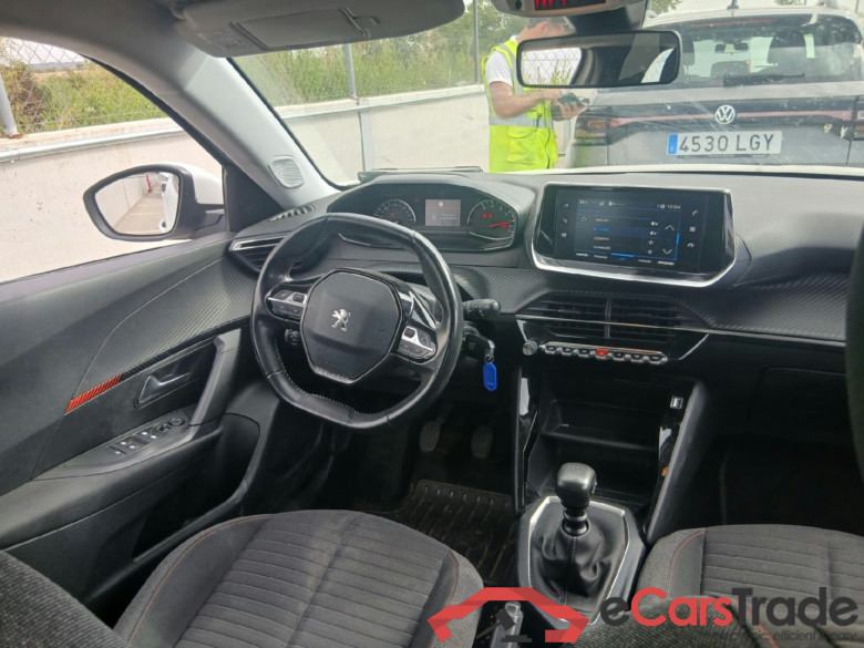 PEUGEOT 2008 / 2019 / 5P / todoterreno Active Puretech 100 S&S BVM6 #3