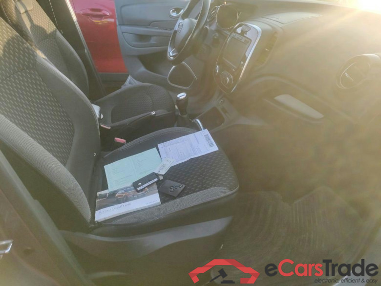 RENAULT Captur / 2017 / 5P / crossover Zen dCi 66kW (90CV) #6
