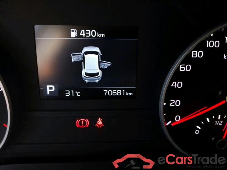 KIA Sportage / 2018 / 5P / todoterreno 1.6 MHEV Business DCT 100kW (136CV) 4X2 #5