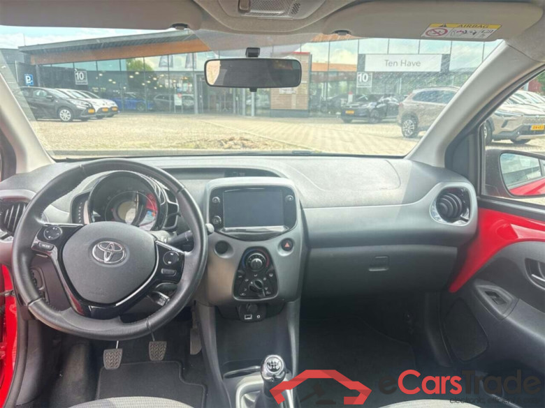 TOYOTA Aygo 1.0 VVT-i x-play #6