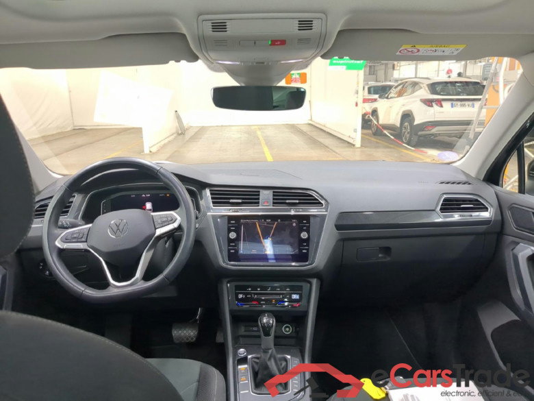 VOLKSWAGEN Tiguan / 2020 / 5P / SUV 1.4 eHybrid 245 DSG6 Elegance #5