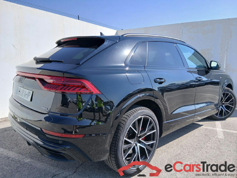 AUDI Q8 / 2018 / 5P / todoterreno 55 TFSIe 280kW Black Line Pl quattro tip #2