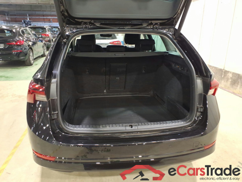 SKODA OCTAVIA COMBI 2.0 CRTDI 110KW CLEVER #3