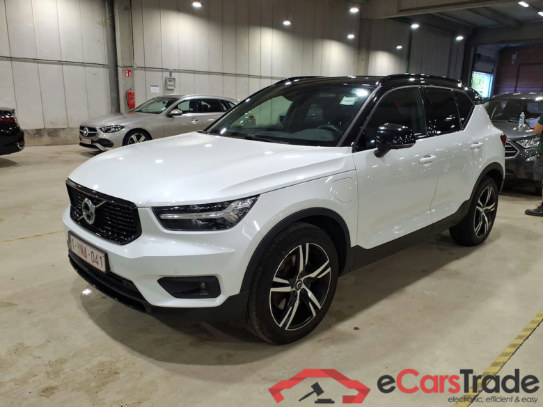 VOLVO XC40 1.5 T5 PHEV R-Design #1
