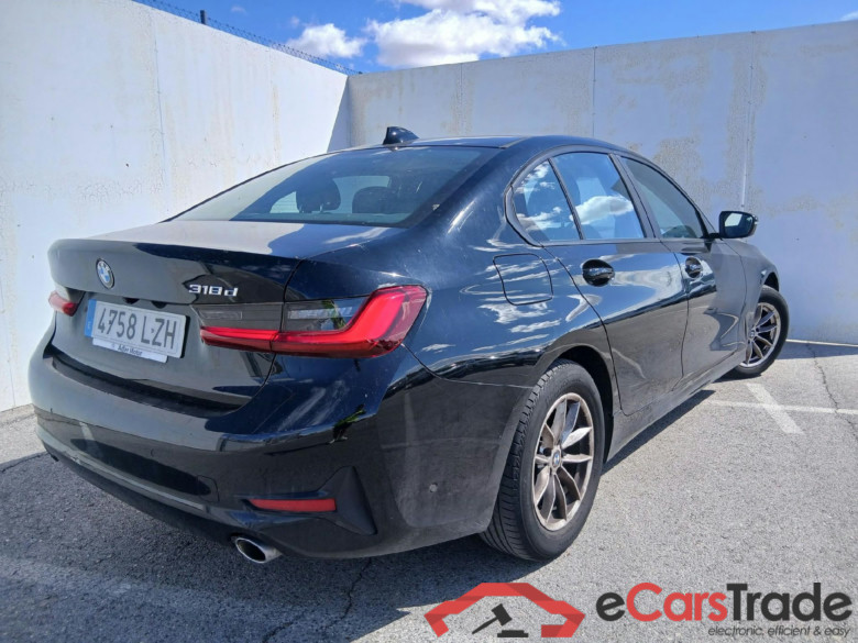 BMW Serie 3 / 2018 / 4P / sedán 318d Auto. #2
