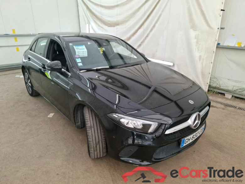 MERCEDES-BENZ Classe A Compact / 2018 / 5P / Berline A 250 e Business Line 8G-DCT #5