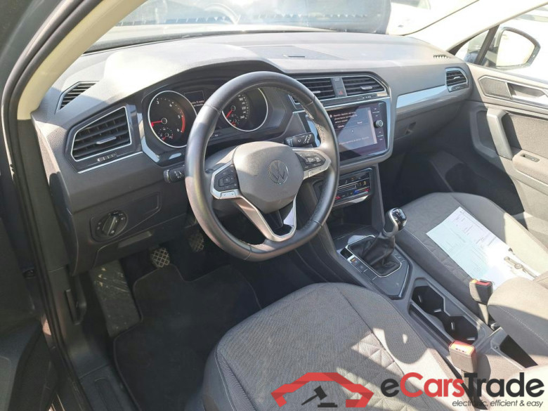 VOLKSWAGEN Tiguan / 2020 / 5P / todoterreno Life 2.0 TDI 110kW (150CV) #3
