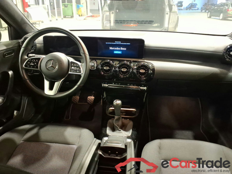 Mercedes A 180 Pano Widescreen Navi KeylessGo Klima PDC ... #5