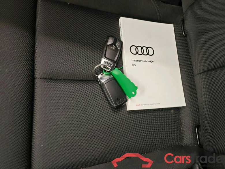 Audi Q5 50 TFSI e quattro S tronic Advanced Edit 5d #4