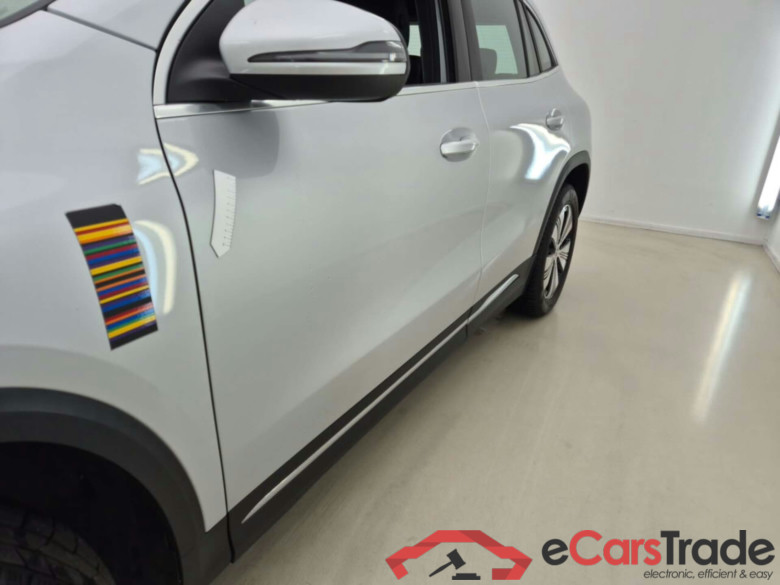 MERCEDES-BENZ EQA 250 BUSINESS SOL #4