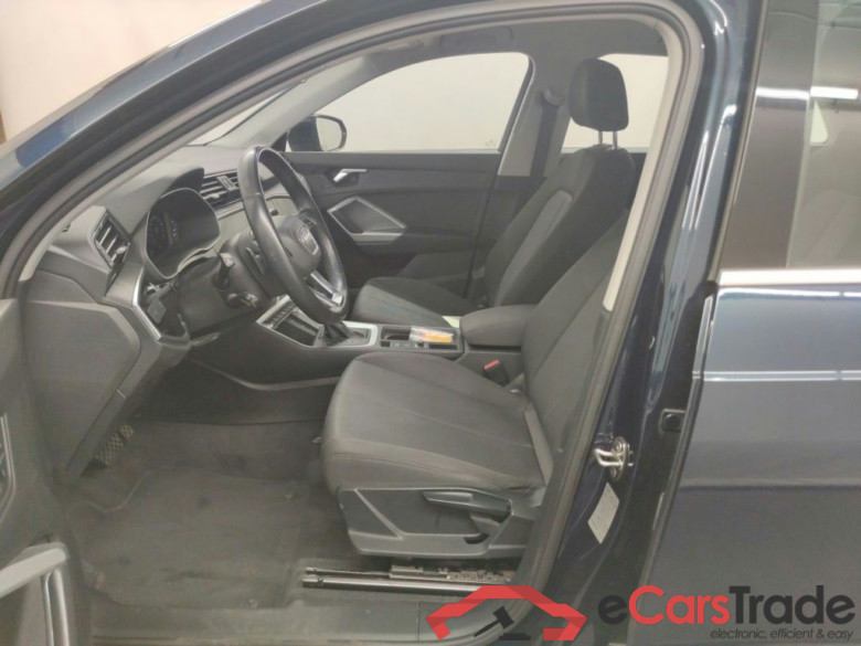 Audi Q3 35 TFSI S tronic Advanced 5d #3