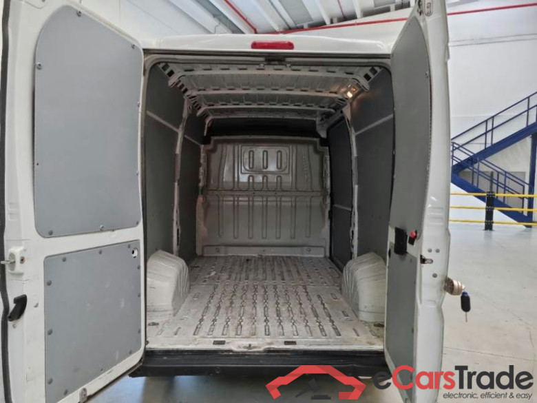 PEUGEOT BOXER / 2014 / 4P / FURGONE 333 L2H2 2.2 BLUEHDI 140CV SeS #5