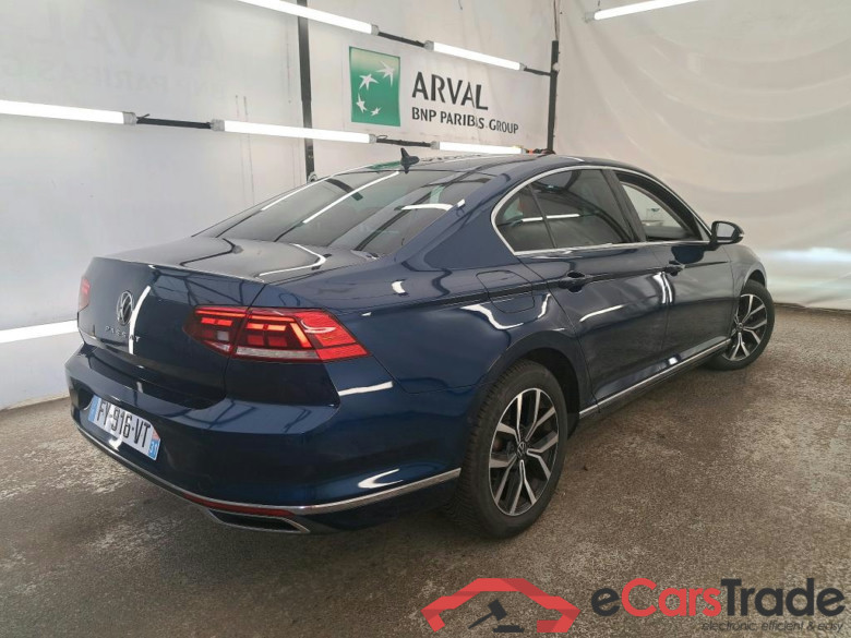 VOLKSWAGEN Passat / 2019 / 4P / Berline 2.0 TDI 150 SCR DSG7 LOUNGE #3
