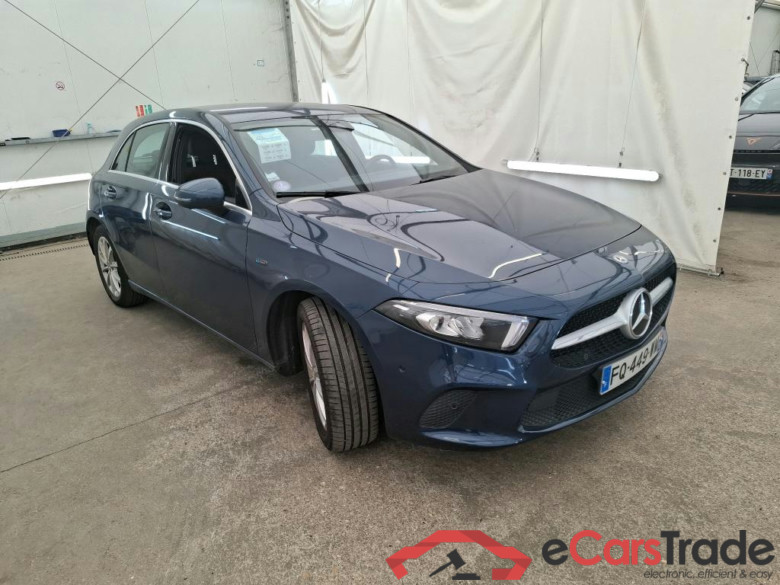MERCEDES-BENZ Classe A Compact / 2018 / 5P / Berline A 250 e Progressive Line 8G-DCT #5