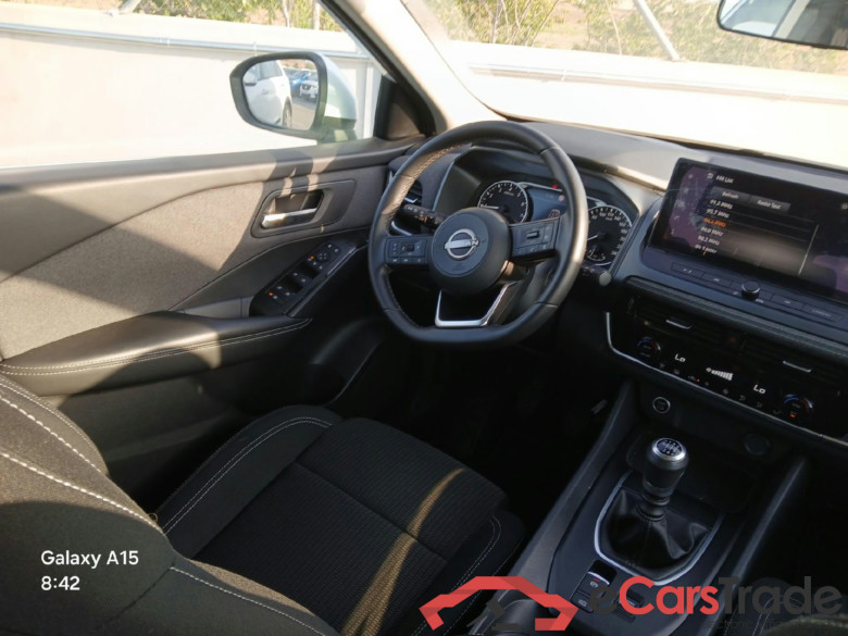 NISSAN QASHQAI / 2024 / 5P / todoterreno DIG-T 103kW (140CV) mHEV 4x2 Acenta #3
