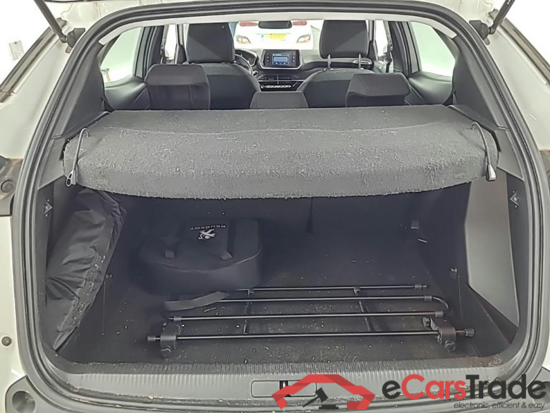 PEUGEOT e-2008 Active EV 50kWh 136 5D #5