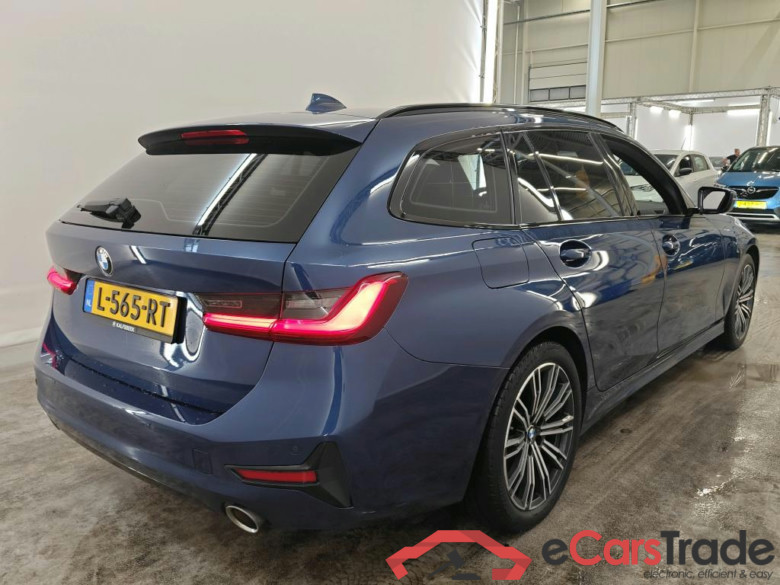BMW 3 Serie Touring 318iA Sport Line 5d + Shadow Line #2