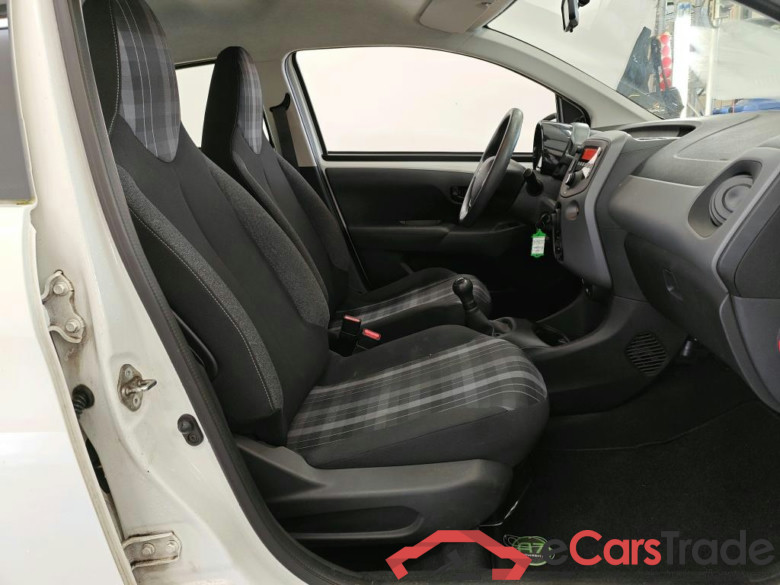 Peugeot 108 Active 1.0 e-VTi 72pk 5d #3