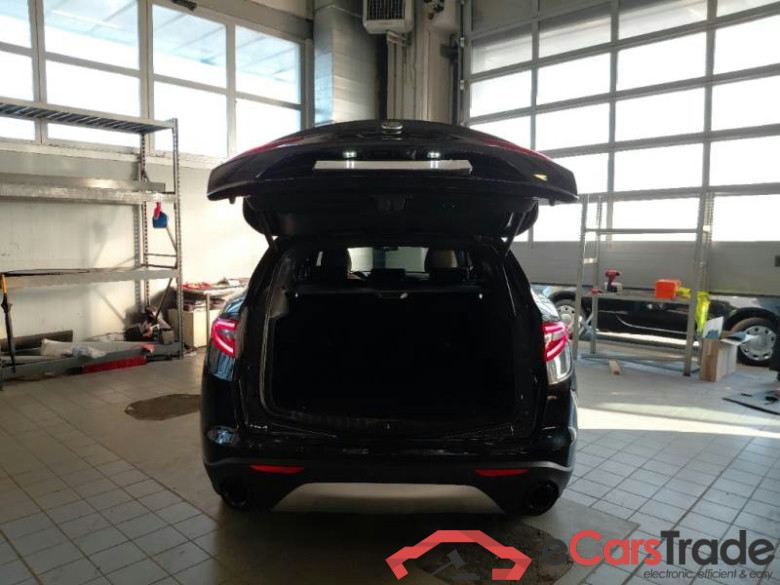 ALFA ROMEO STELVIO / 2017 / 5P / SUV 2.2 TURBO DIESEL 160CV AT8 RWD BUSINESS #5