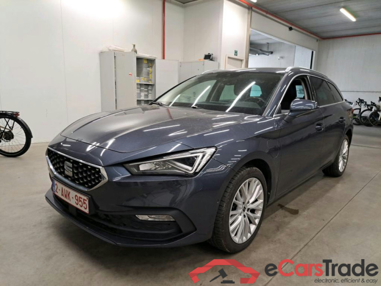 SEAT - SEA LEON ST 1.4 e-Hybrid PHEV 204PK DSG Xcellence With Leather Sport Seats & Pack Safe Driving L & Navigation Plus & Connectivity Box & Comfort Drive & Park & Pano Roof & Rear Camera * HYBRID *