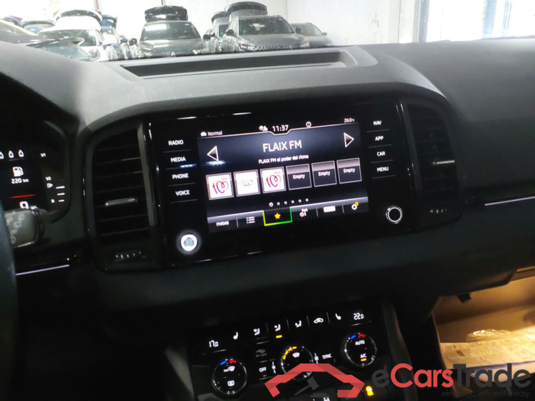 SKODA Karoq 1.5 TSI 110 kW (150 CV) DSG 7 vel. Sportline(Winterpack) #6
