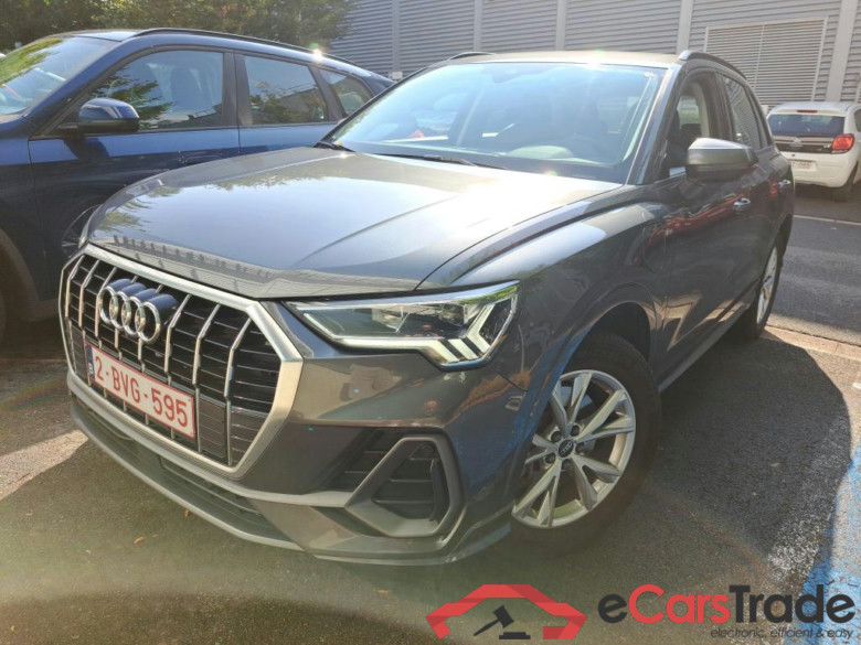 AUDI Q3 1.4 45 TFSI E S TRONIC S LINE #1