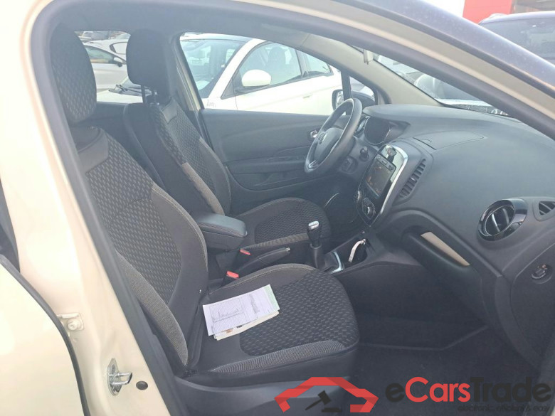 RENAULT Captur / 2017 / 5P / crossover Zen TCe 66kW (90CV) -18 (CX) #6
