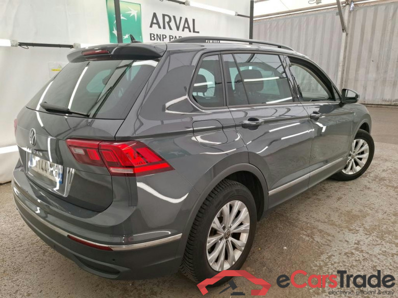 VOLKSWAGEN Tiguan / 2020 / 5P / SUV 1.5 TSI 150 DSG7 LIFE BUSI #3