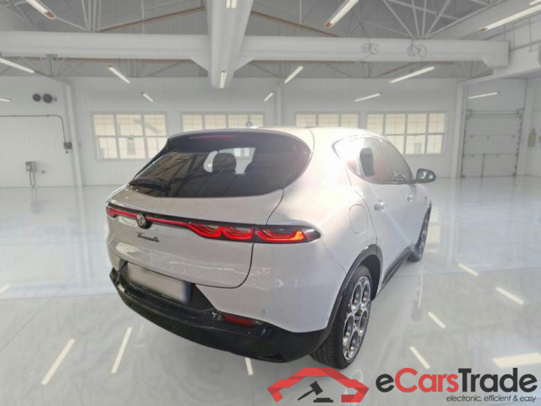 ALFA ROMEO TONALE / 2022 / 5P / SUV 1.5 160CV HYBRID TCT7 VELOCE #2