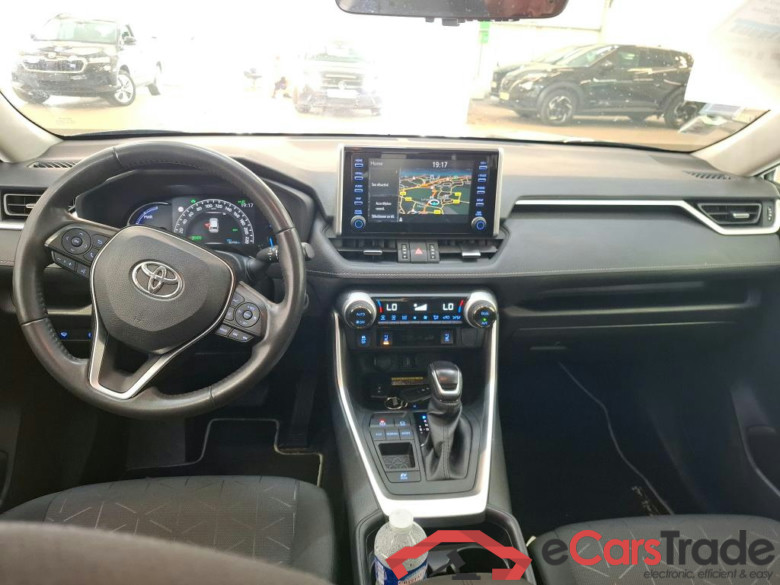 TOYOTA RAV4 Hybride / 2018 / 5P / SUV Hybride 2WD 218ch Dynamic #5