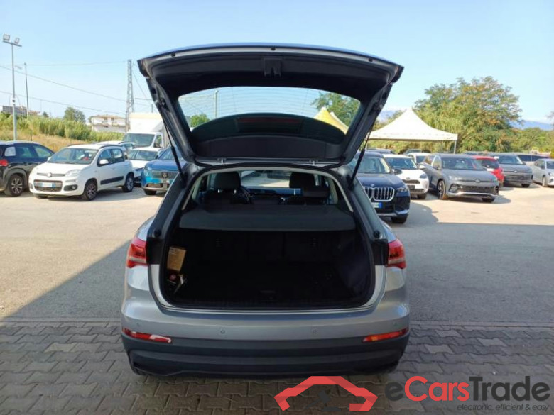 AUDI Q3 / 2018 / 5P / SUV 35 TDI S TRONIC #5