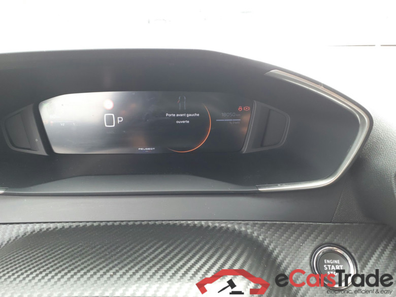 PEUGEOT 208  PEUGEOT 208  Allure Hybrid 110 ch e-DCS6 + pack access #6