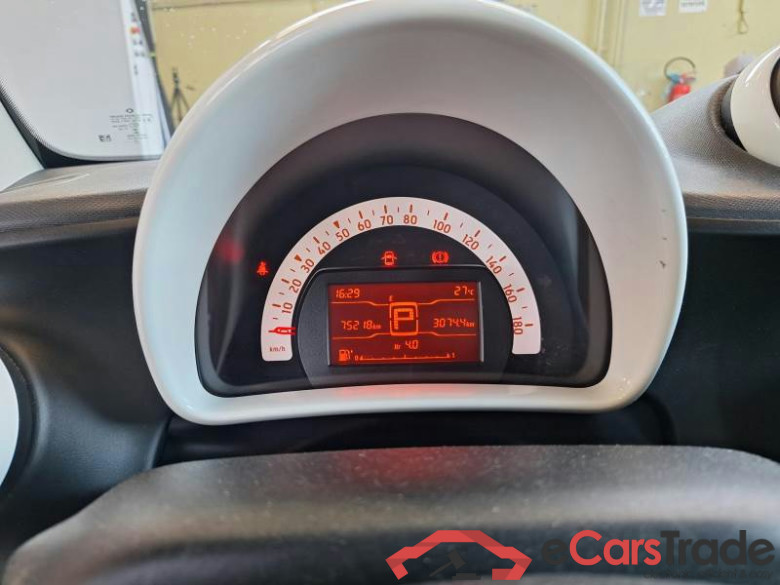 SMART FORTWO COUPÈ / 2014 / 3P / COUPE 70 1.0 52KW YOUNGSTER TWINAMIC #4