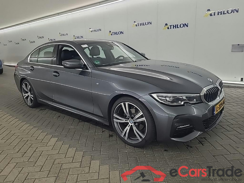 BMW 3 Serie Sedan 318iA 4D 115kW #2