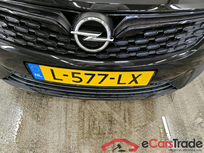 Opel Astra Sports Tourer 1.2 turbo 107kW Ultimate 5d #5