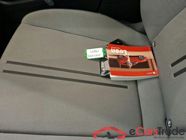 SEAT Leon Sportstourer 1.0 TSI 66kW Style Business Intense 5d #4