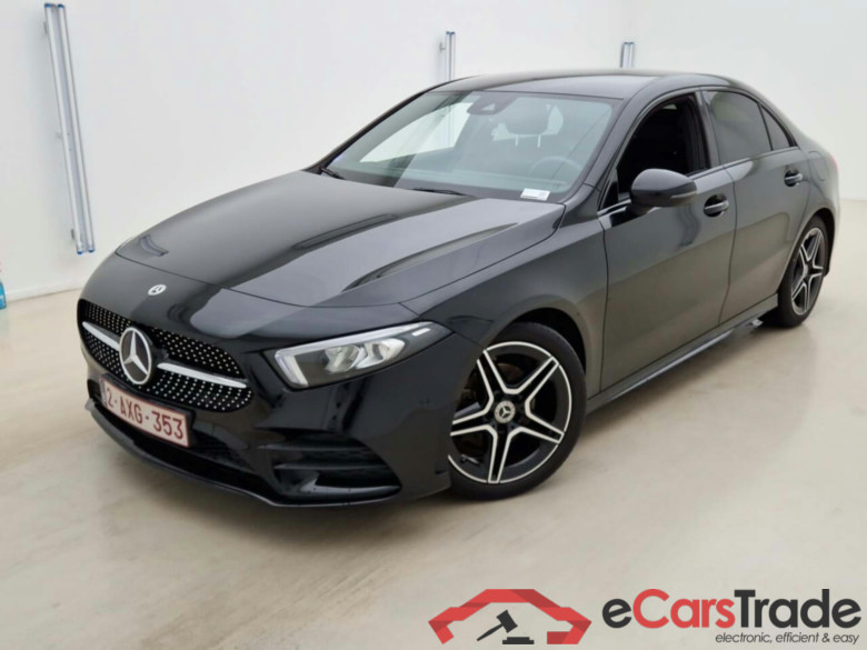MERCEDES-BENZ A-KLASSE LIMOUSINE 180 BUSINESS SOLUTION AMG LINE