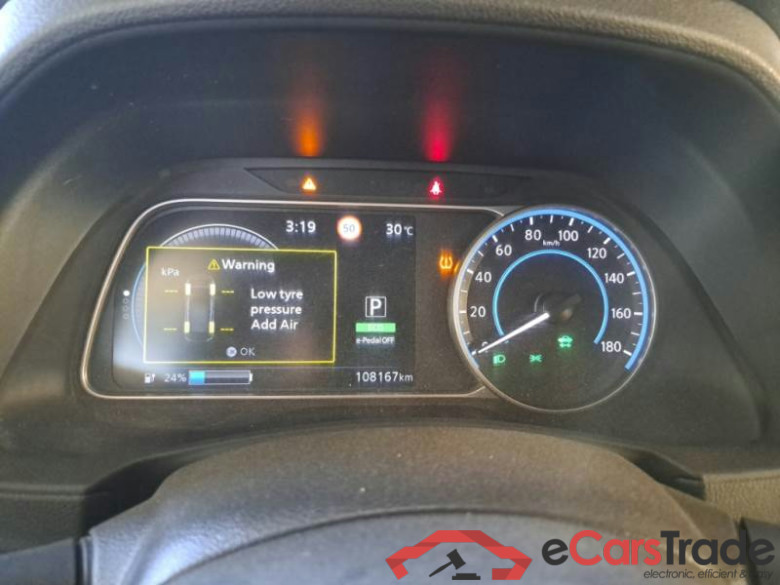 NISSAN LEAF / 2017 / 5P / BERLINA BUSINESS 40KWH #5