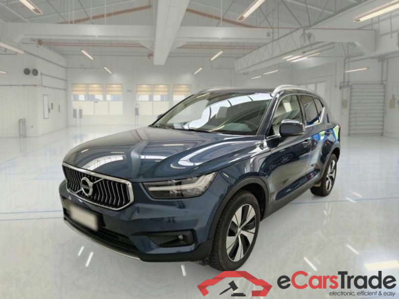 VOLVO XC40 / 2017 / 5P / SUV T5 PLUG-IN HYBRID AUTO RECH INSCRIP EXPR #1