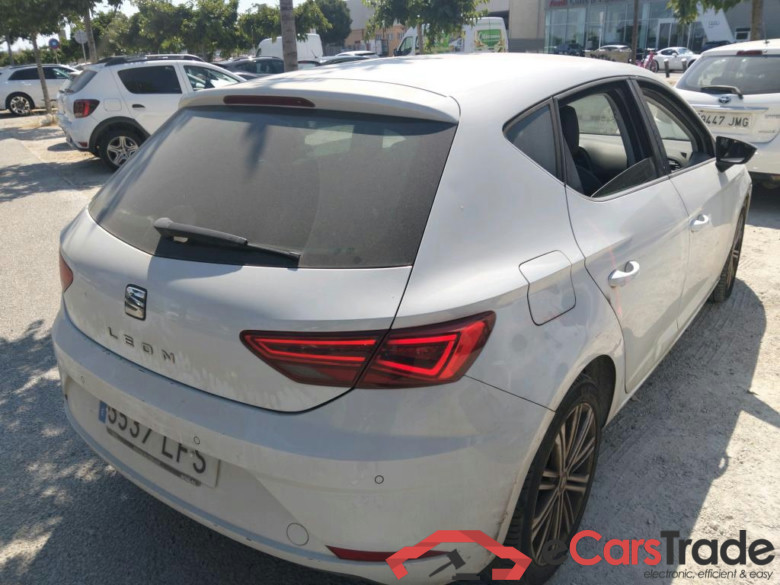 SEAT León / 2016 / 5P / berlina con portón 2.0 TDI 110kW DSG-7 S&S Xcellence Ed Pl #2
