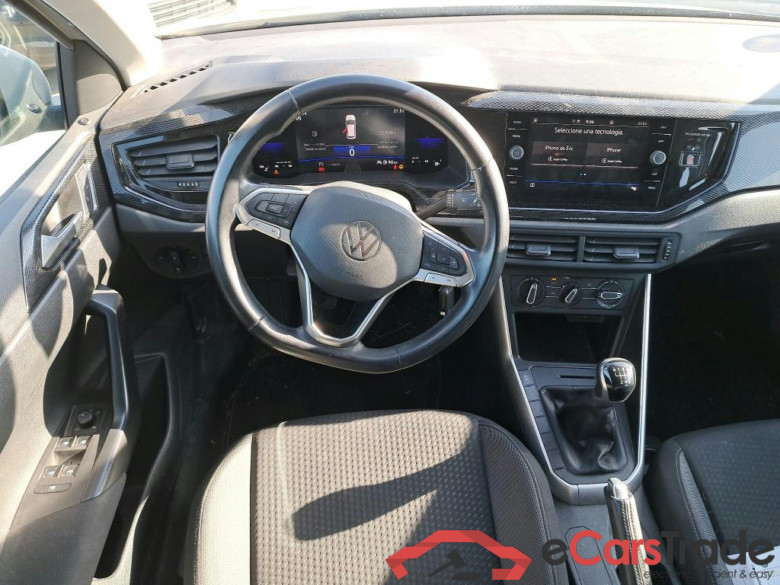VOLKSWAGEN Polo / 2021 / 5P / berlina con portón Life 1.0 TSI 70kW (95CV) #3
