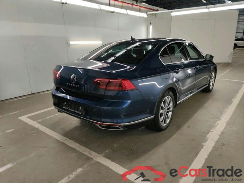 Volkswagen Passat Passat 1.5 TSI Elegance Business DSG 110kW/150pk  4D/P Auto-7 #4