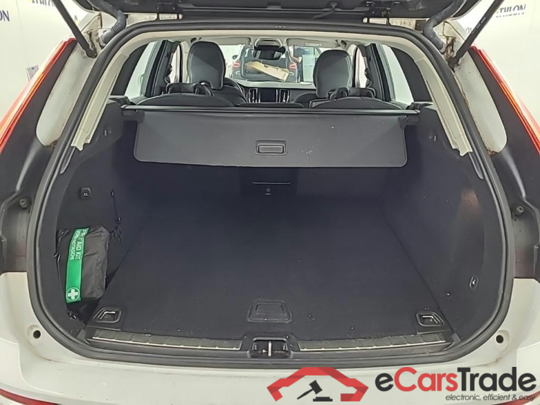VOLVO XC60 B4 Automaat Momentum Advantage 5D 145kW #5
