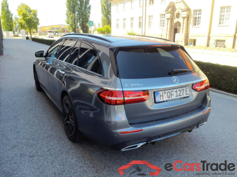 Mercedes-Benz E 300e  #4