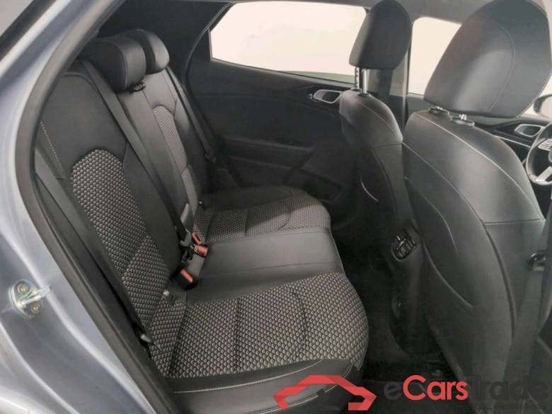 KIA XCEED 1.6 GDI PHEV DCT BUSINESS LINE #6