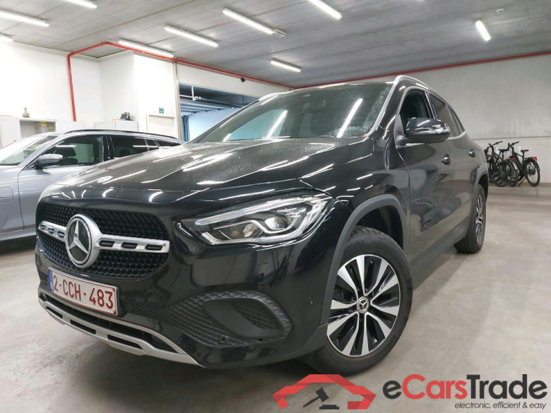 MERCEDES - MER GLA 200 d 150PK DCT Business Solution #1