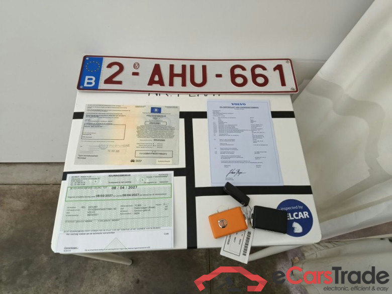 Volvo XC40 T4 Recharge Geartronic Inscription 5d #4