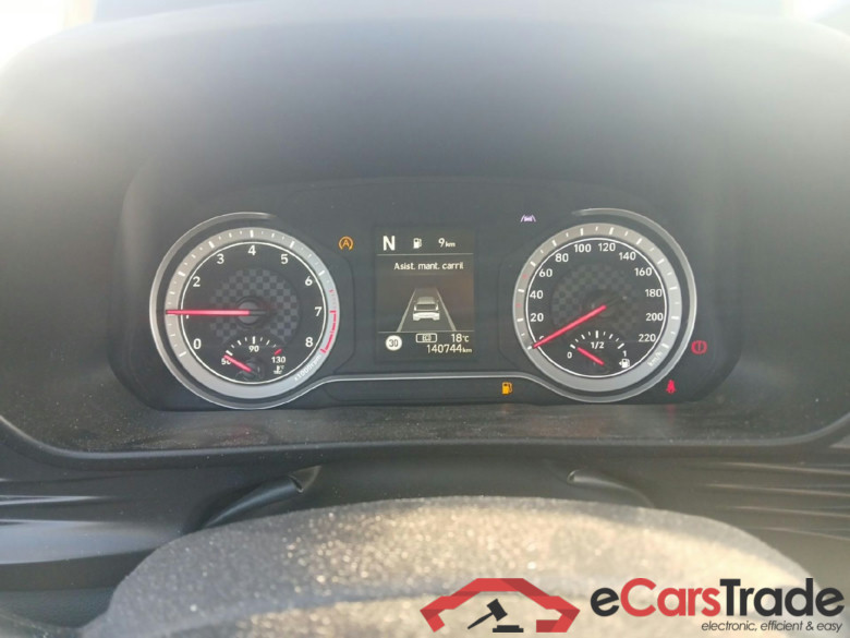 HYUNDAI i20 / 2020 / 5P / berlina con portón 1.0 TGDI 74kW (100CV) 48V Essence #4